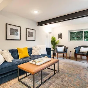 https://modern-new-industrial-in-georgetown.seattlehotelsites.com