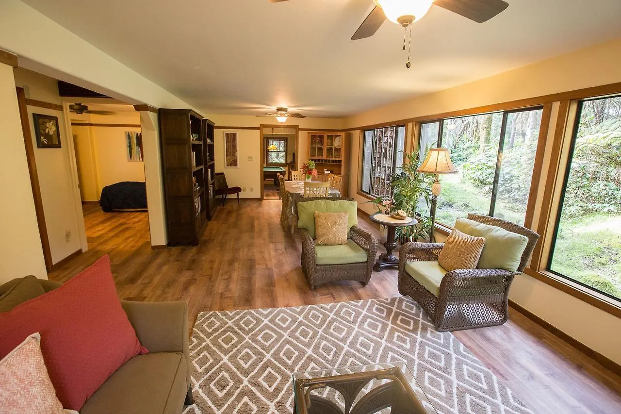 Ferienhaus Hale Mauna Loa Upper Level With Shared Hot Tub Volcano